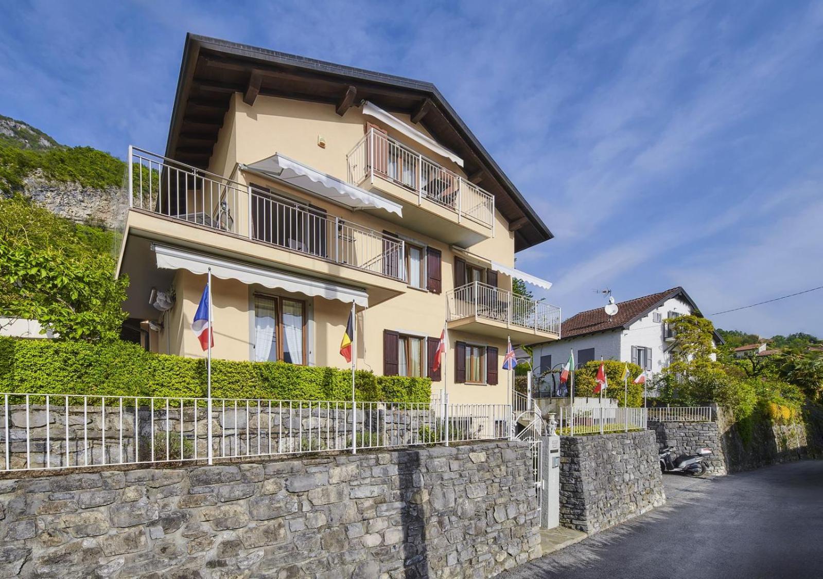 B&B-Foresteria Casa Della Musica Lake Como Mandello del Lario Exterior foto